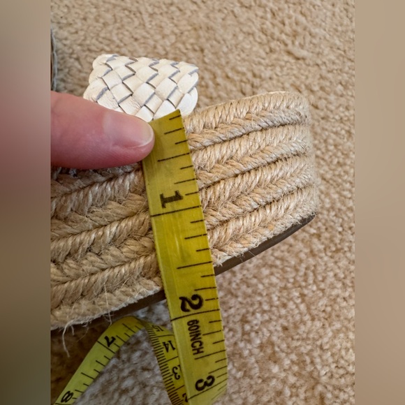 Aerosoles ‘Kathy’ Platform Wedge LEATHER Woven White Strap Wicker Heel Size 9 - Picture 13 of 14